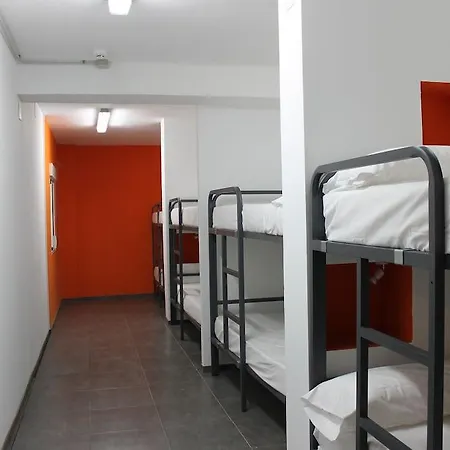 Ole Backpackers Albergue *
